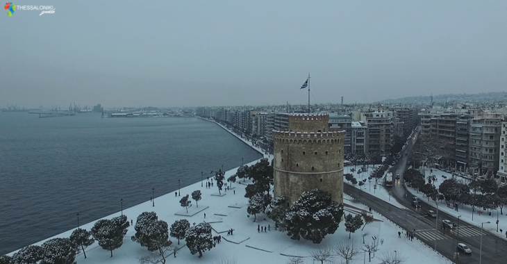 Λευκός Πύργος με χιόνια από ψηλά. Θεσσαλονίκη 2017