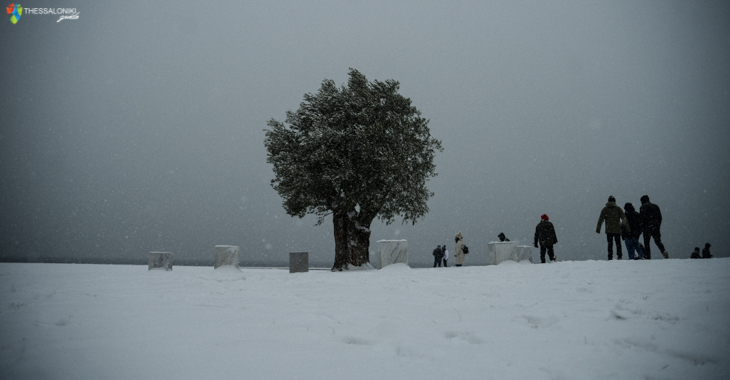 Χιόνια στη Νέα Παραλία Θεσσαλονίκης