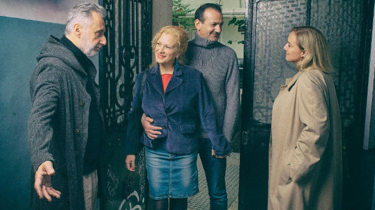 Γείτονες από Πάνω