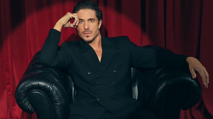 Νίκος Οικονομόπουλος