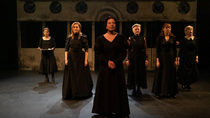 Η Αγάπη Άργησε μια Μέρα