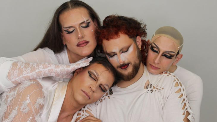 Οι Εστριμμένες