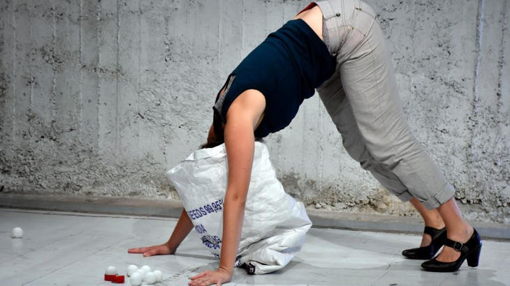 Η Φαλακρή Τραγουδίστρια